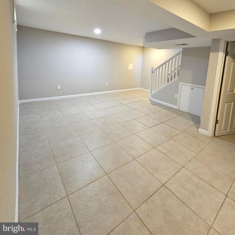 2214 ARLINGTON TER, Alexandria, VA 22303