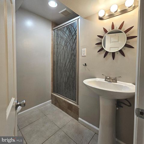 2214 ARLINGTON TER, Alexandria, VA 22303