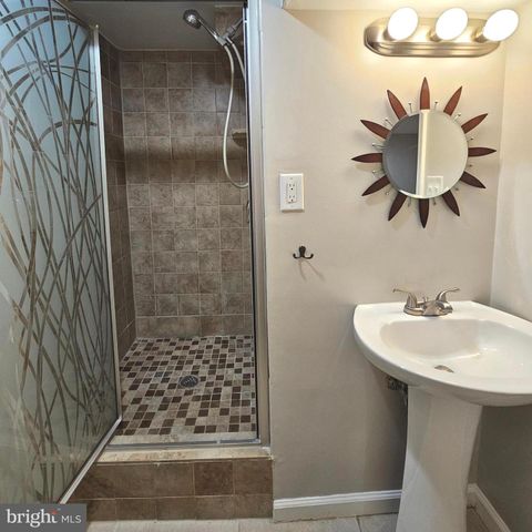 2214 ARLINGTON TER, Alexandria, VA 22303