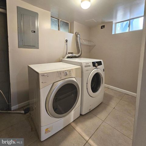 2214 ARLINGTON TER, Alexandria, VA 22303