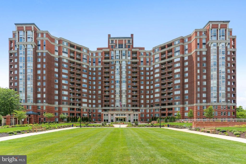 5809 NICHOLSON LN #412, Rockville, MD 20852