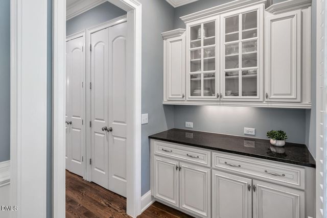 9208 Concord Hill Court, Raleigh, NC 27613