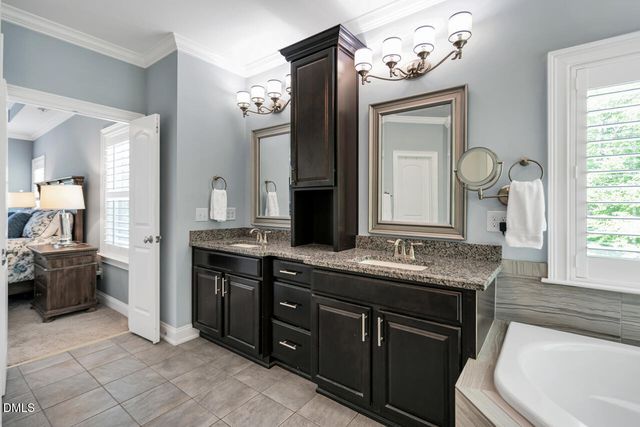 9208 Concord Hill Court, Raleigh, NC 27613