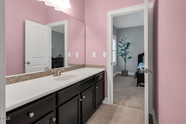 9208 Concord Hill Court, Raleigh, NC 27613