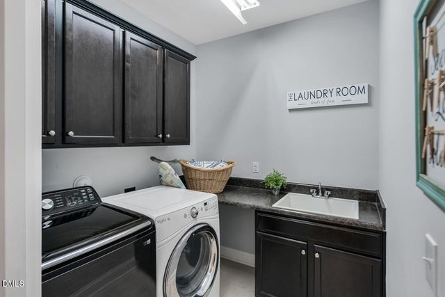 9208 Concord Hill Court, Raleigh, NC 27613