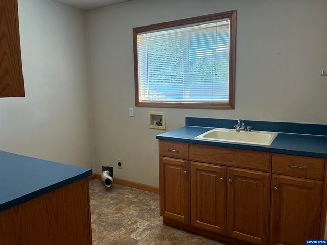 5334 Summerlake St SE, Salem, OR 97306