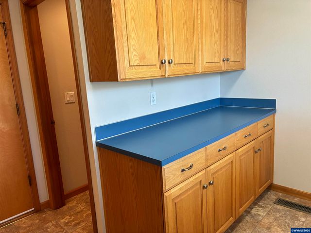 5334 Summerlake St SE, Salem, OR 97306