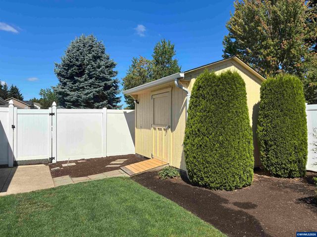 5334 Summerlake St SE, Salem, OR 97306
