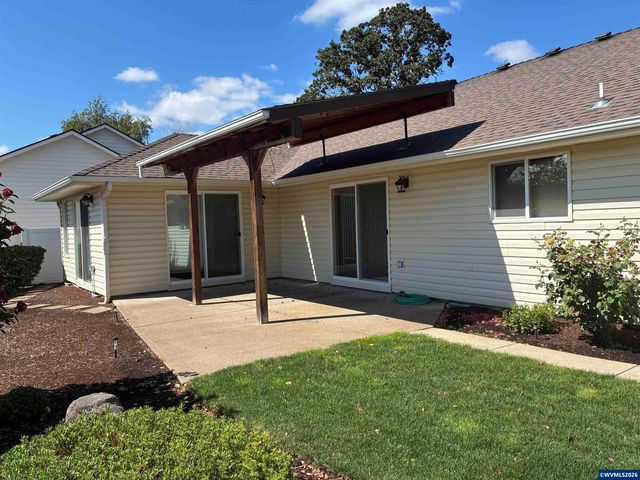 5334 Summerlake St SE, Salem, OR 97306