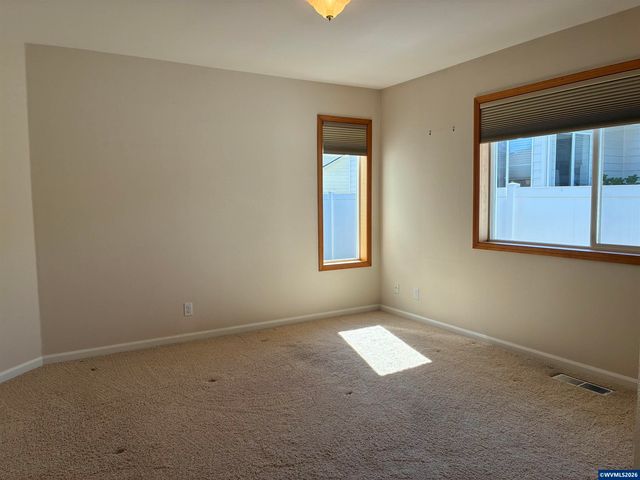 5334 Summerlake St SE, Salem, OR 97306