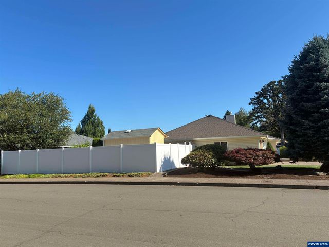 5334 Summerlake St SE, Salem, OR 97306