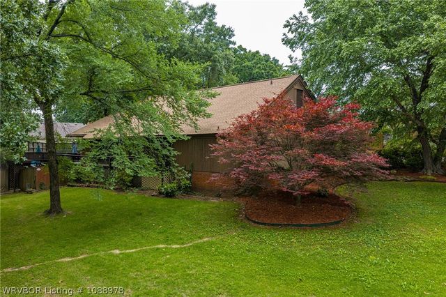 1306 Hidden Valley Street, Van Buren, AR 72956