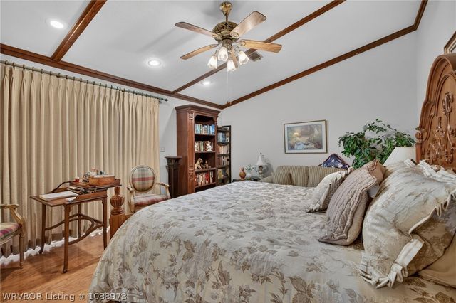 1306 Hidden Valley Street, Van Buren, AR 72956