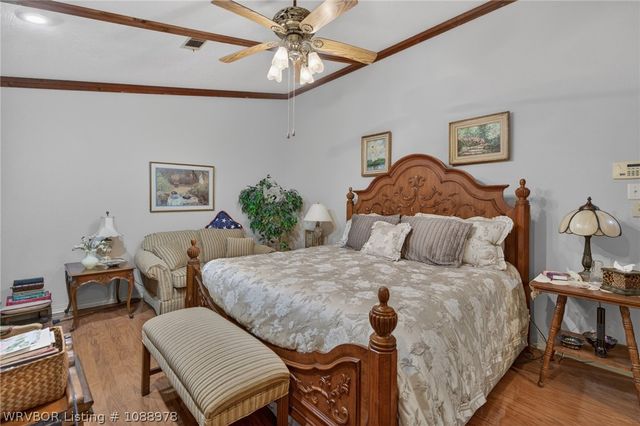 1306 Hidden Valley Street, Van Buren, AR 72956