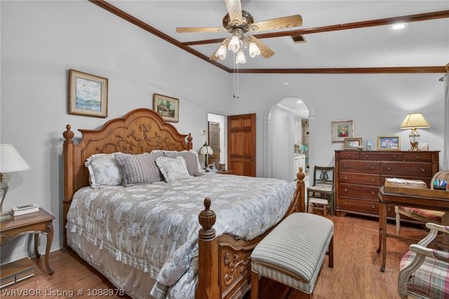 1306 Hidden Valley Street, Van Buren, AR 72956