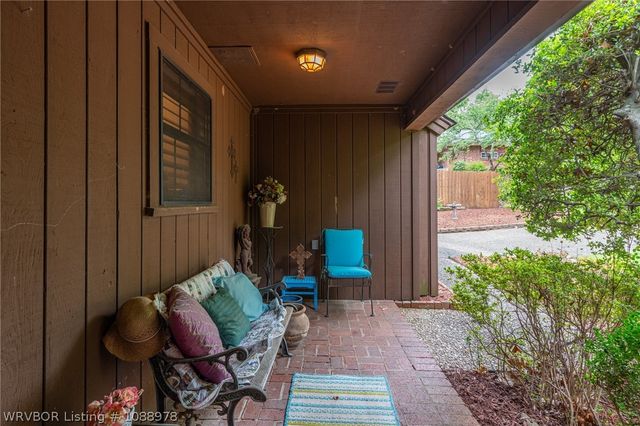 1306 Hidden Valley Street, Van Buren, AR 72956