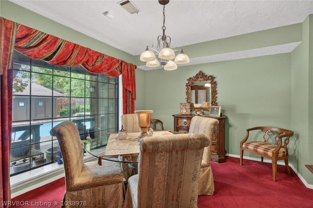 1306 Hidden Valley Street, Van Buren, AR 72956