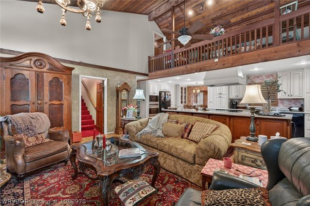 1306 Hidden Valley Street, Van Buren, AR 72956