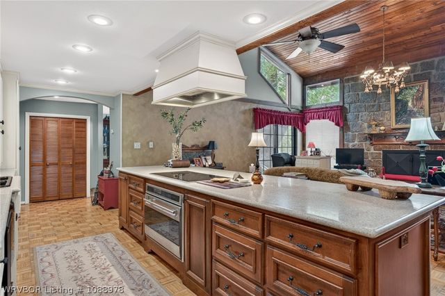 1306 Hidden Valley Street, Van Buren, AR 72956