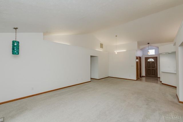 430 Craftsbury Court, Kettering, OH 45440