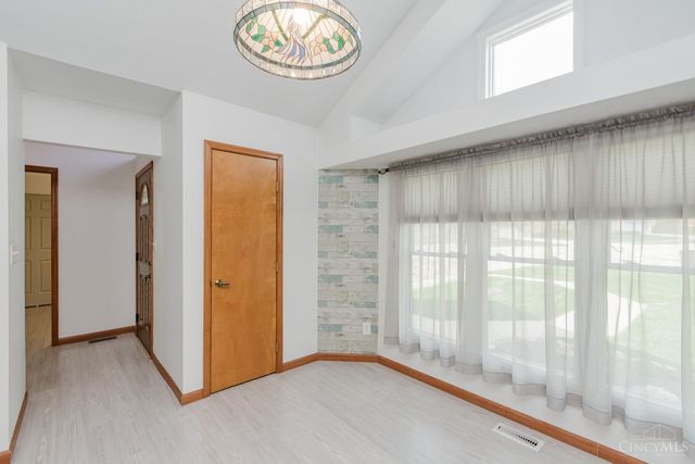 430 Craftsbury Court, Kettering, OH 45440