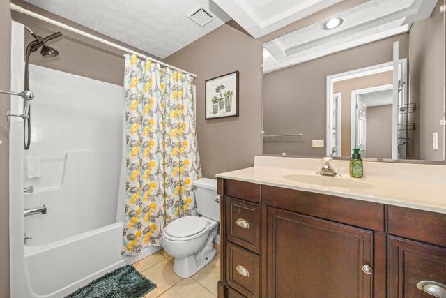 2213 Riverway Dr, Old Hickory, TN 37138