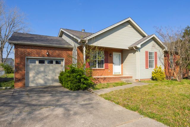 2213 Riverway Dr, Old Hickory, TN 37138