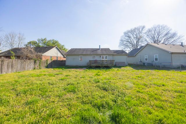 2213 Riverway Dr, Old Hickory, TN 37138