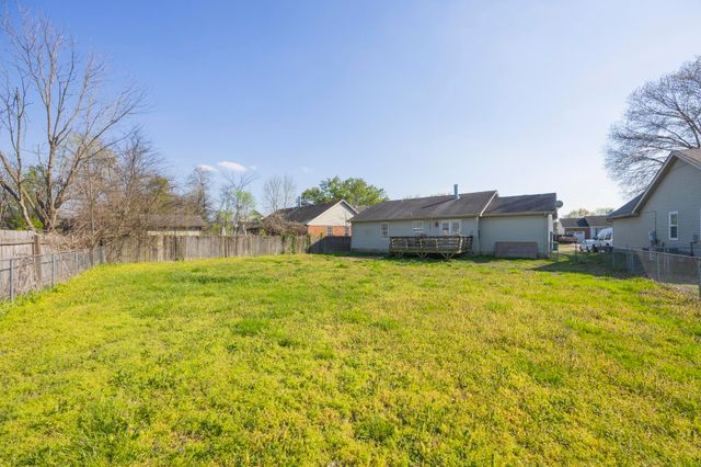 2213 Riverway Dr, Old Hickory, TN 37138