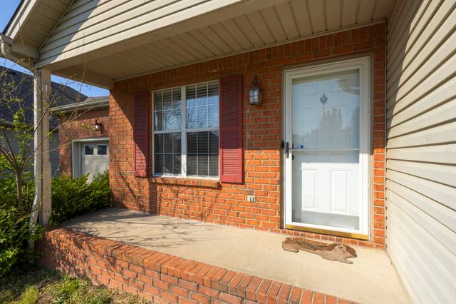 2213 Riverway Dr, Old Hickory, TN 37138