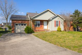 2213 Riverway Dr, Old Hickory, TN 37138