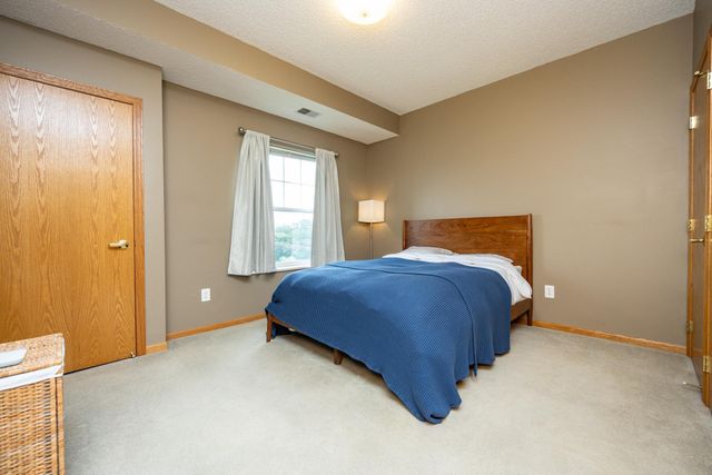 4824 E 53rd Street 503, Minneapolis, MN 55417