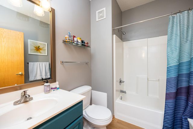 4824 E 53rd Street 503, Minneapolis, MN 55417