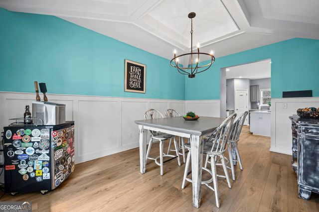 130 Canyon Lake Drive, Moreland, GA 30259