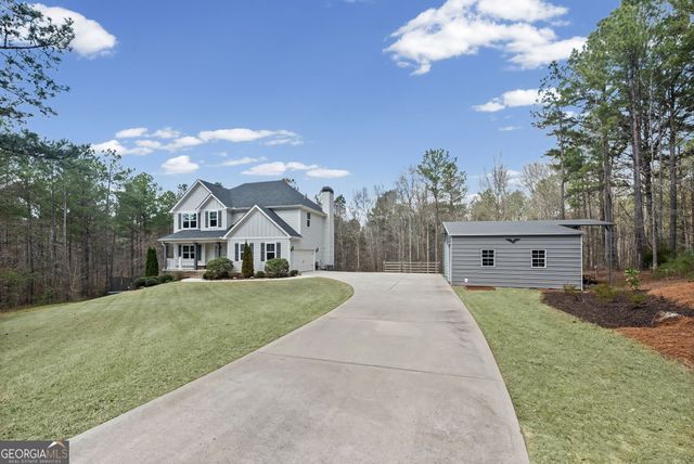 130 Canyon Lake Drive, Moreland, GA 30259