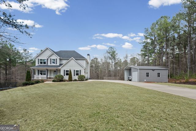 130 Canyon Lake Drive, Moreland, GA 30259