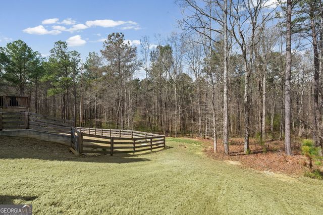 130 Canyon Lake Drive, Moreland, GA 30259