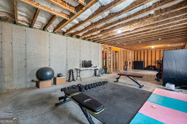 130 Canyon Lake Drive, Moreland, GA 30259