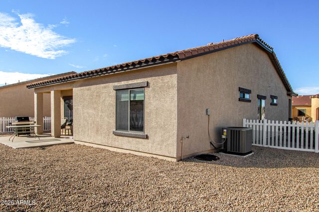 2101 S MERIDIAN Road 204, Apache Junction, AZ 85120