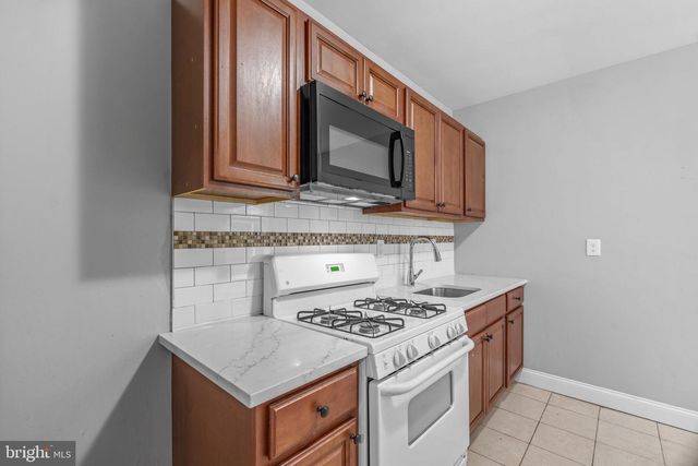 2461 N GARNET ST, Philadelphia, PA 19132