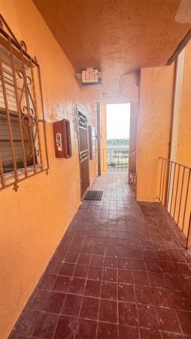 440 E 23rd St 1401, Hialeah, FL 33013