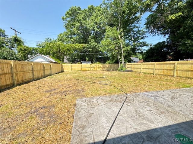 320 Brown Ave, Hopewell, VA 23860