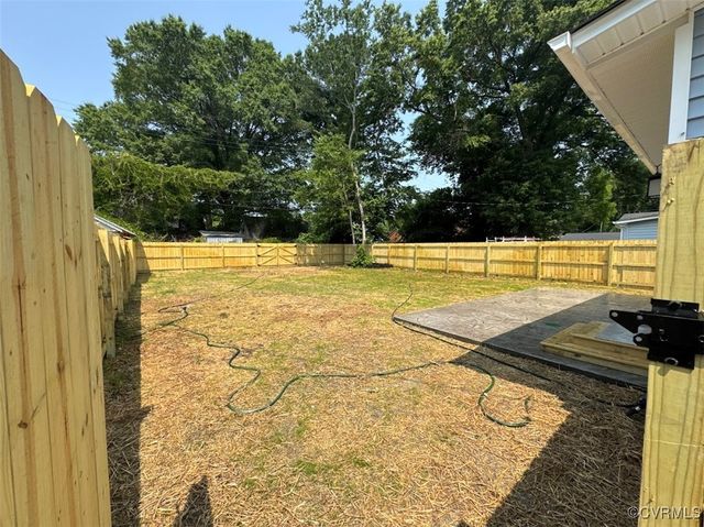 320 Brown Ave, Hopewell, VA 23860