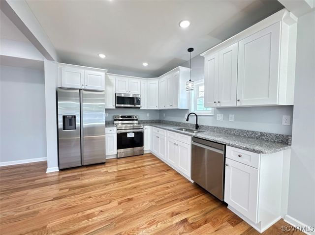 320 Brown Ave, Hopewell, VA 23860