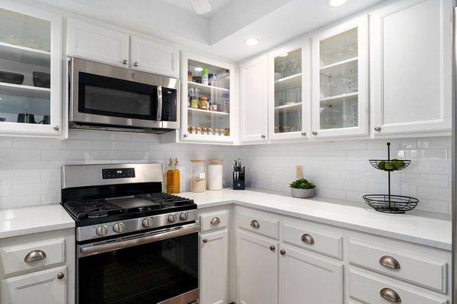 3440 S Delaware Avenue 162, Springfield, MO 65804