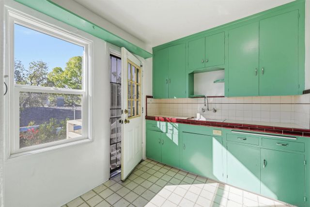 711 W Pennsylvania Avenue, San Diego, CA 92103