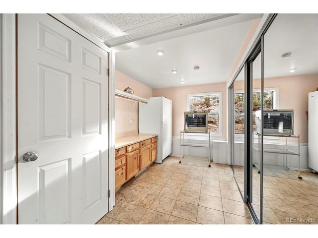 66 Shawnee Pl, Florissant, CO 80816