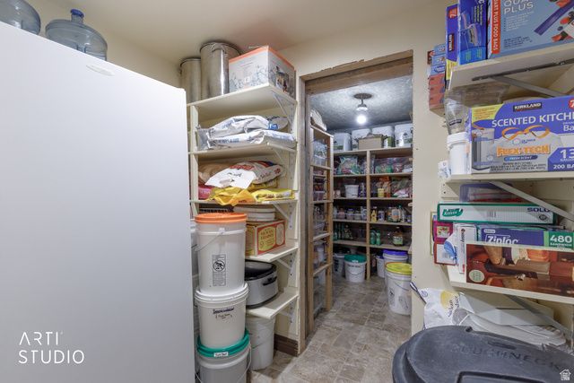 1395 N 1350 W, Farr West, UT 84404