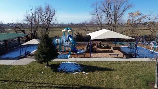 1395 N 1350 W, Farr West, UT 84404