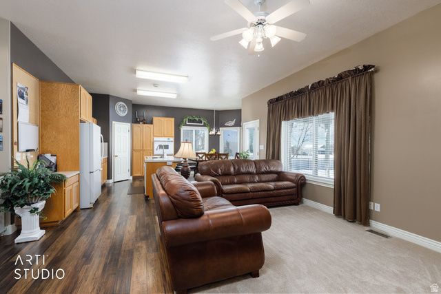1395 N 1350 W, Farr West, UT 84404